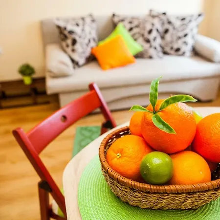Orange *